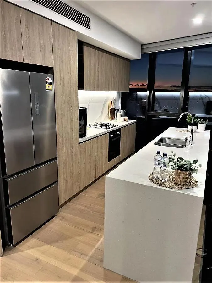 2 Bedroom Luxurious Family Apartment Next To Pacific Fair - Broadbeach Gold Coast Gc22 0*,