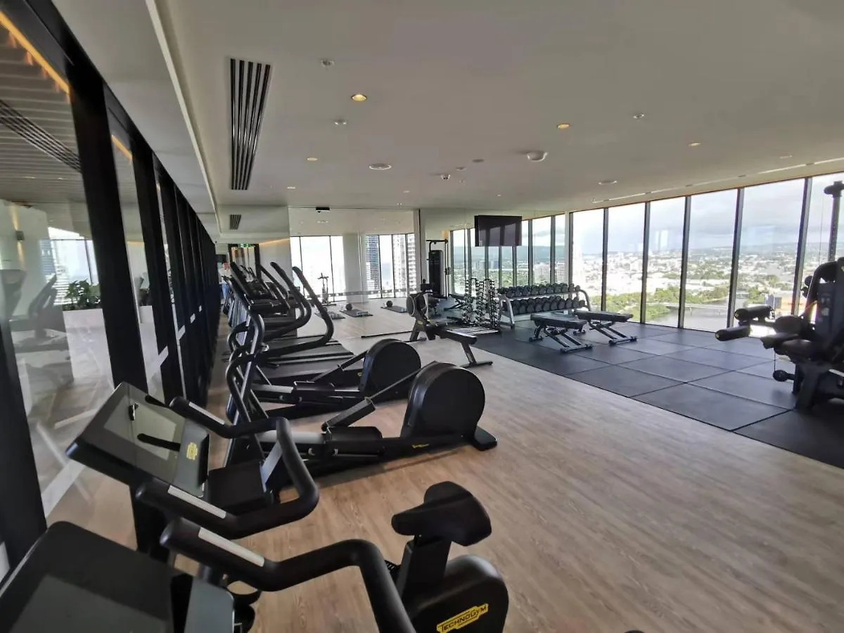 2 Bedroom Luxurious Family Apartment Next To Pacific Fair - Broadbeach Gold Coast Gc22 0*,