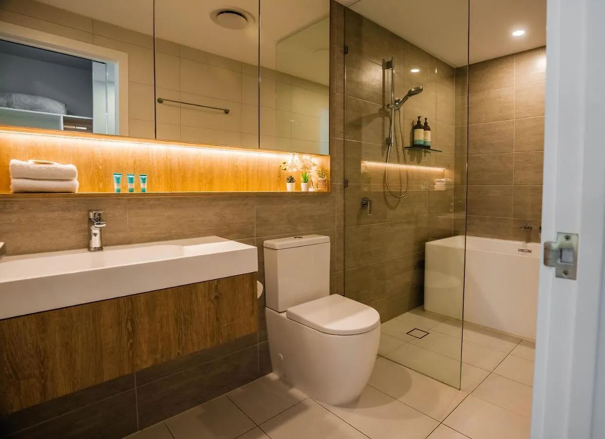 2 Bedroom Luxurious Family Apartment Next To Pacific Fair - Broadbeach Gold Coast Gc22 Australia