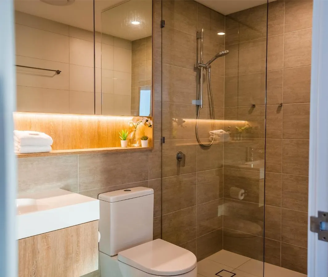 2 Bedroom Luxurious Family Apartment Next To Pacific Fair - Broadbeach Gold Coast Gc22