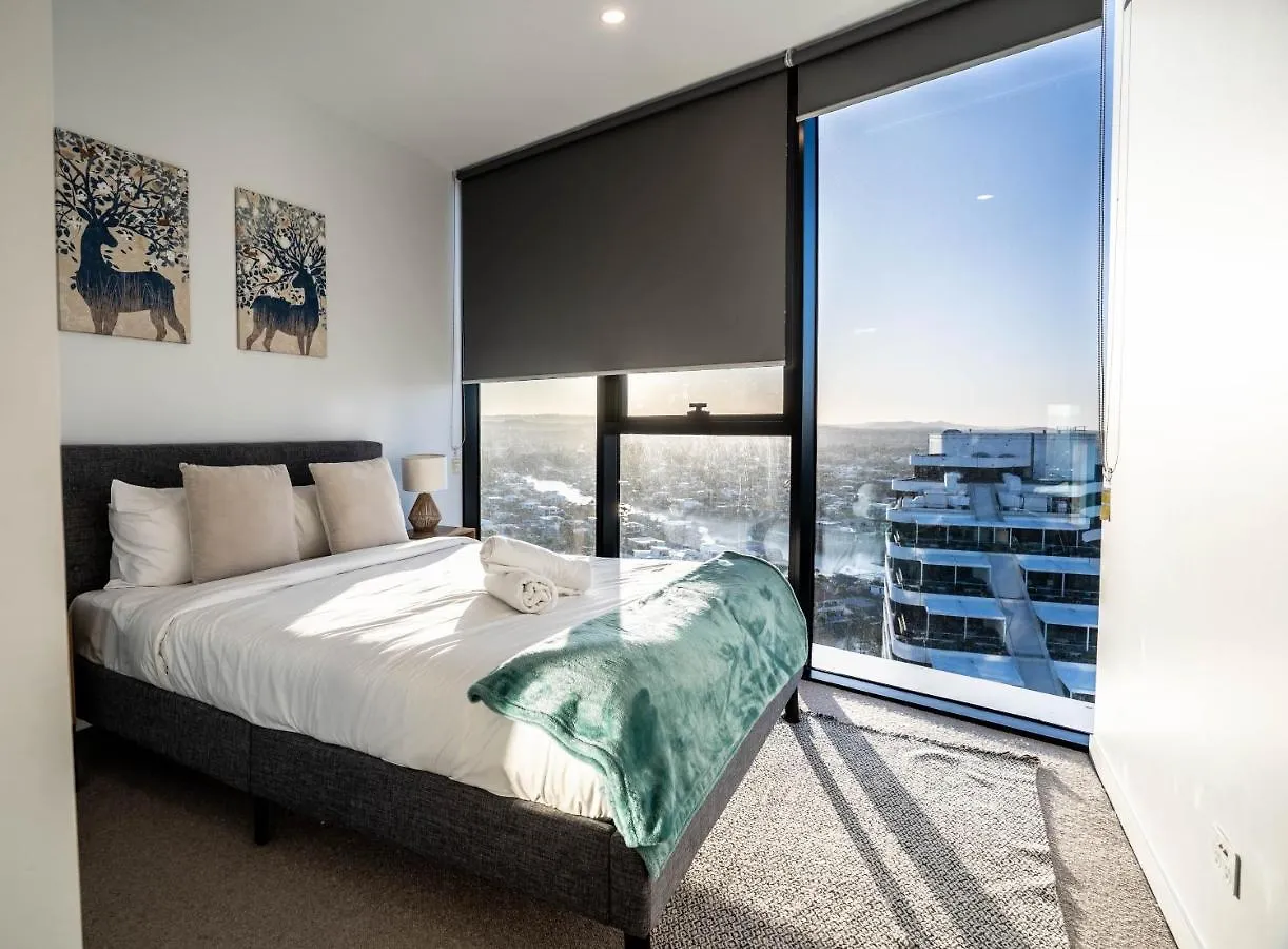 2 Bedroom Luxurious Family Apartment Next To Pacific Fair - Broadbeach Gold Coast Gc22